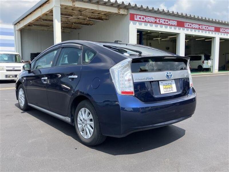 PRIUS PHV