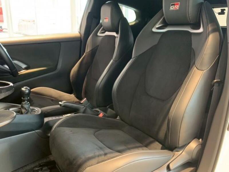 GR YARIS