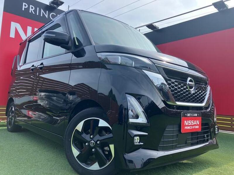 NISSAN ROOX
