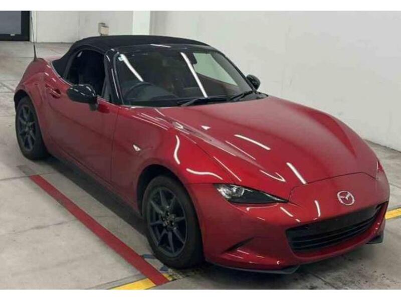 ROADSTER-0