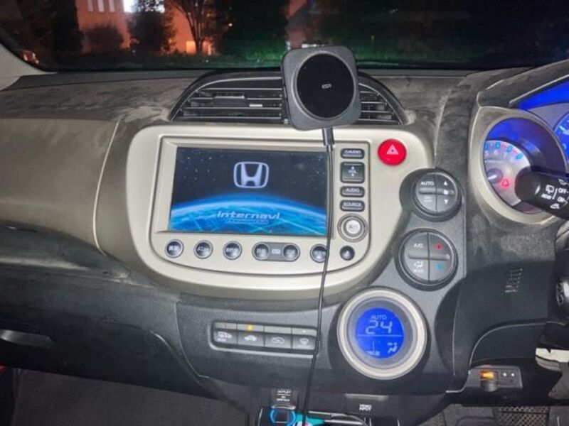 FIT HYBRID