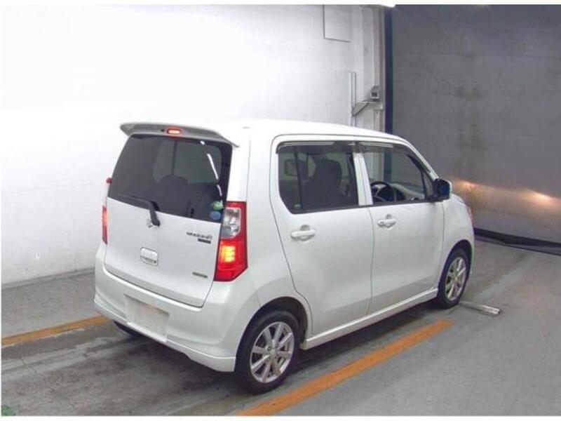 WAGON R