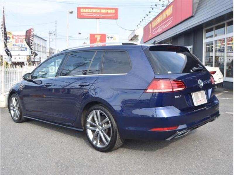 GOLF VARIANT