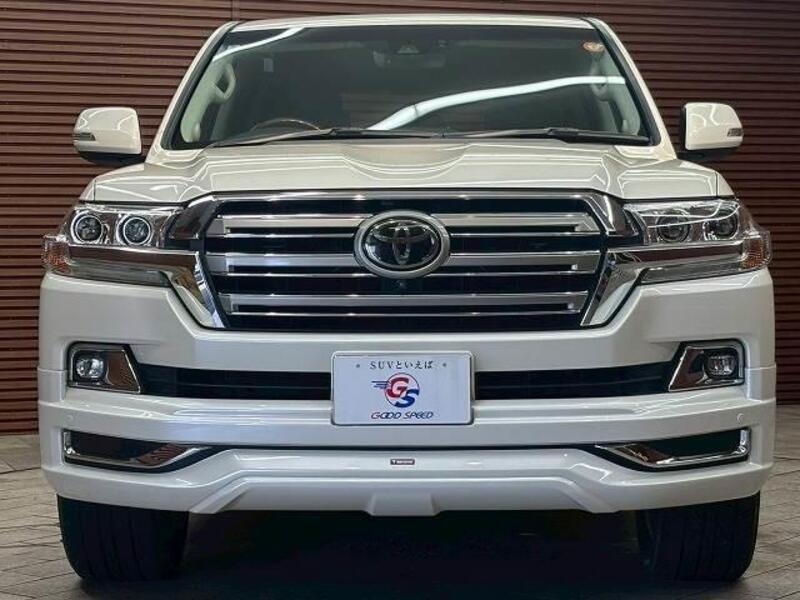 LAND CRUISER