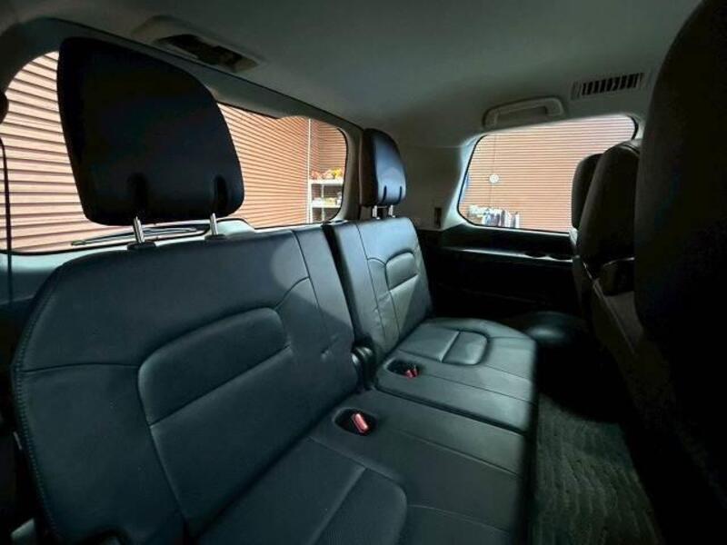 LAND CRUISER
