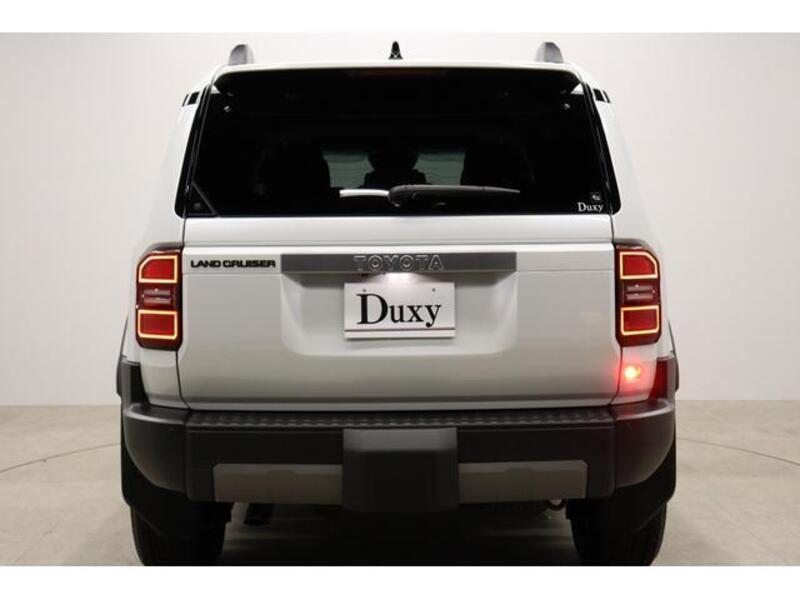 LAND CRUISER 250