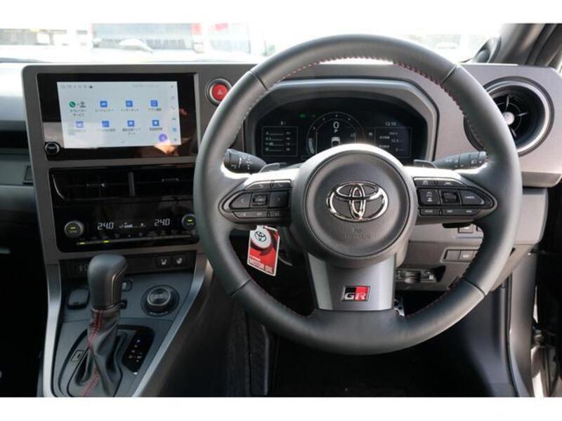 GR YARIS