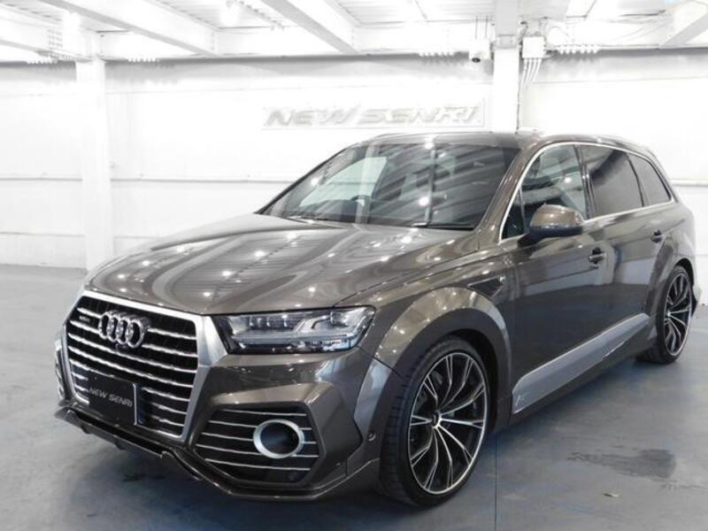 AUDI Q7
