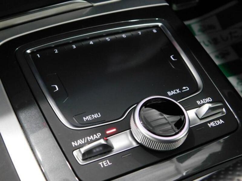 Q7