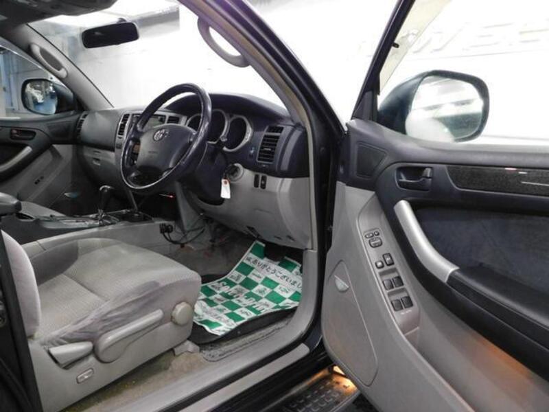 HILUX SURF