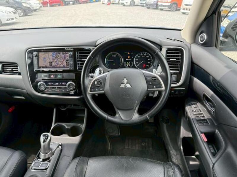 OUTLANDER PHEV