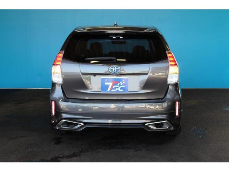 PRIUS ALPHA