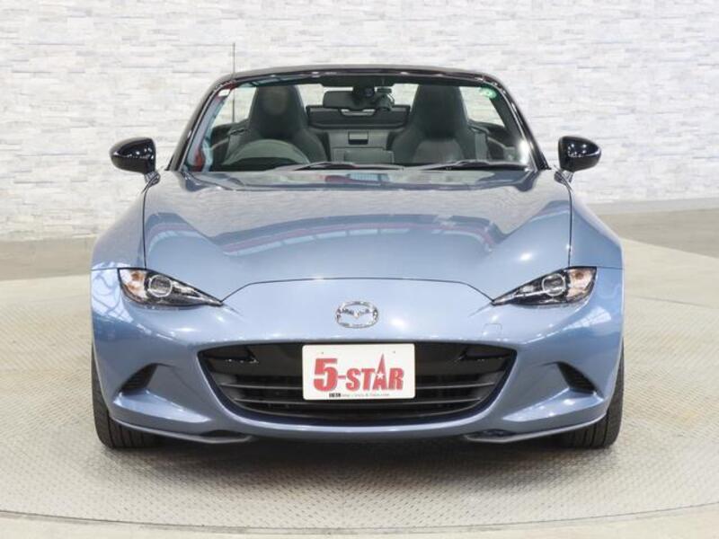 ROADSTER