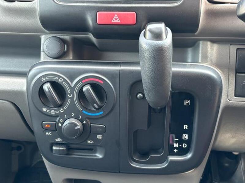 MINICAB VAN