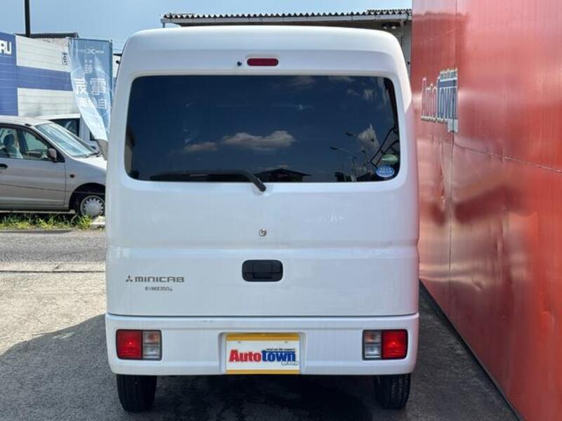 MINICAB VAN