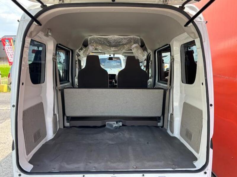 MINICAB VAN