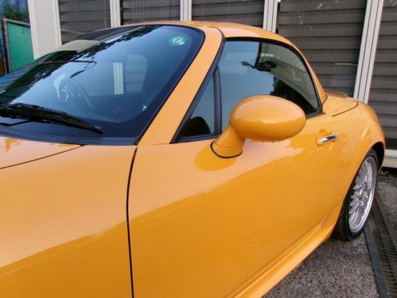 ROADSTER
