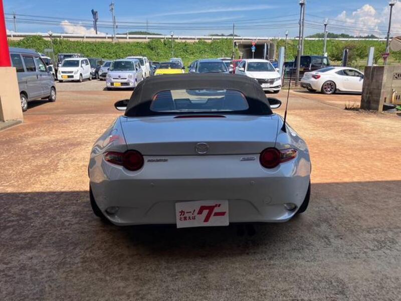 ROADSTER
