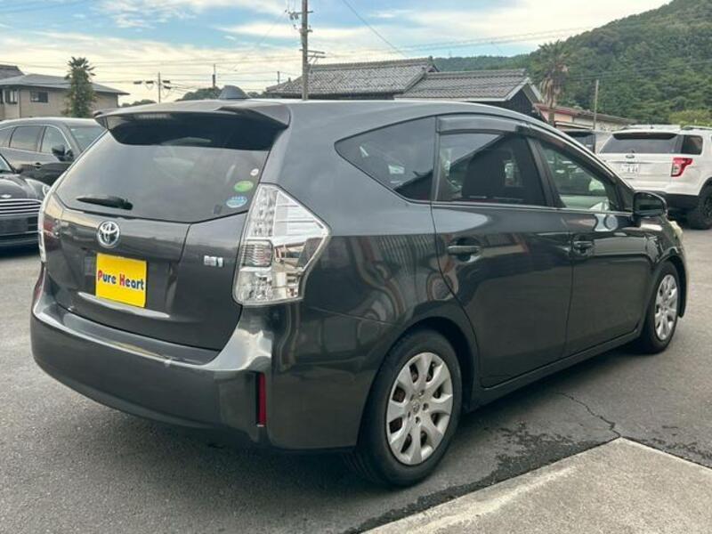 PRIUS ALPHA