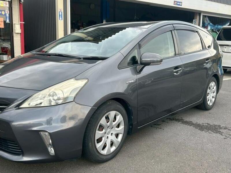 PRIUS ALPHA