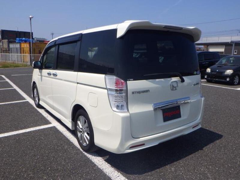 STEPWAGON SPADA