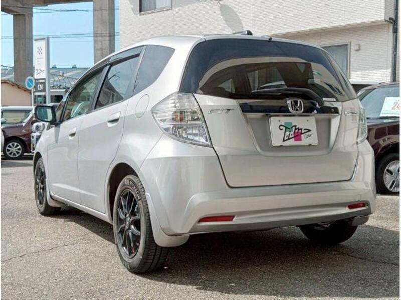 FIT HYBRID