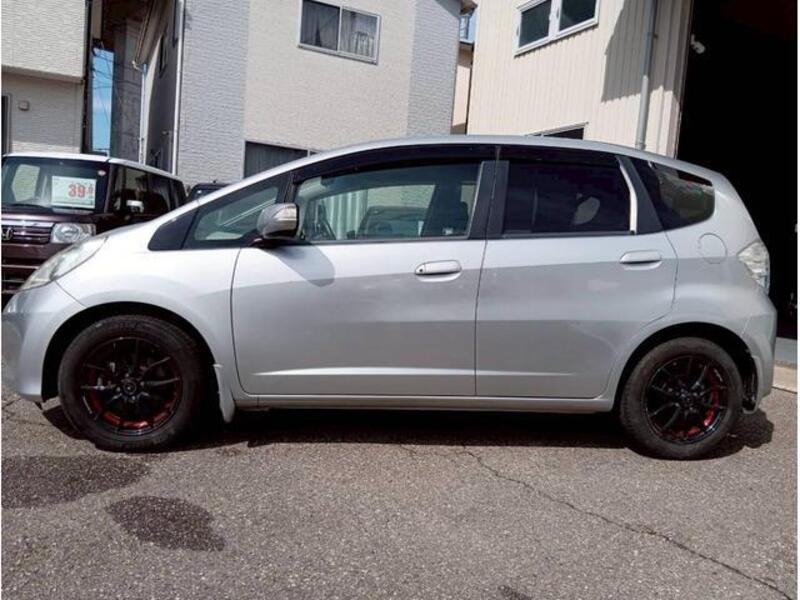 FIT HYBRID