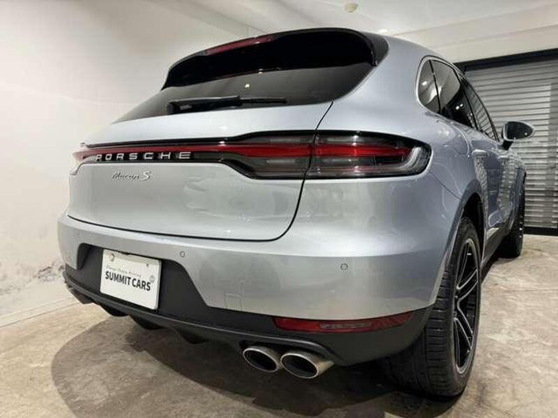 MACAN