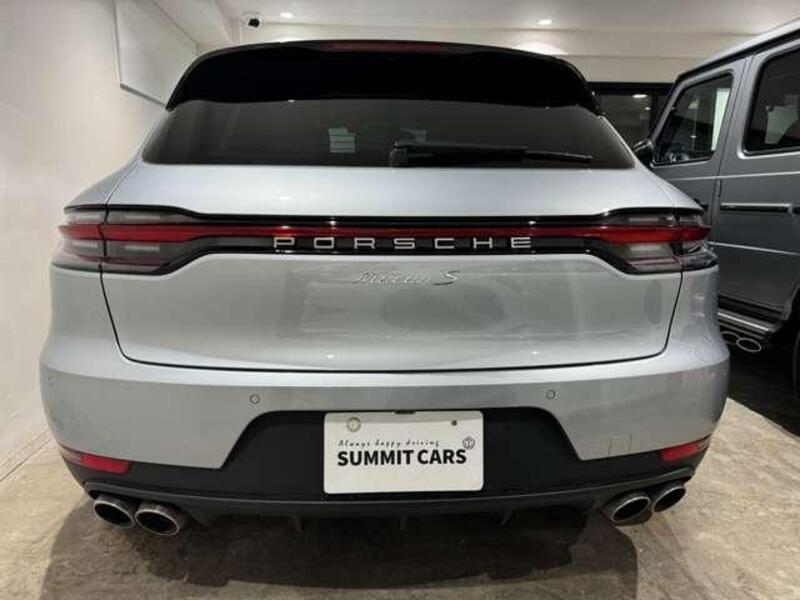 MACAN