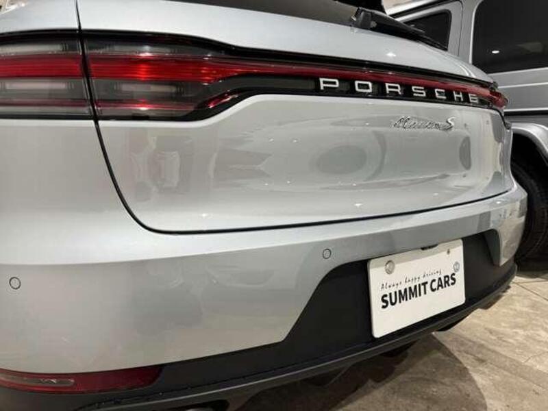 MACAN