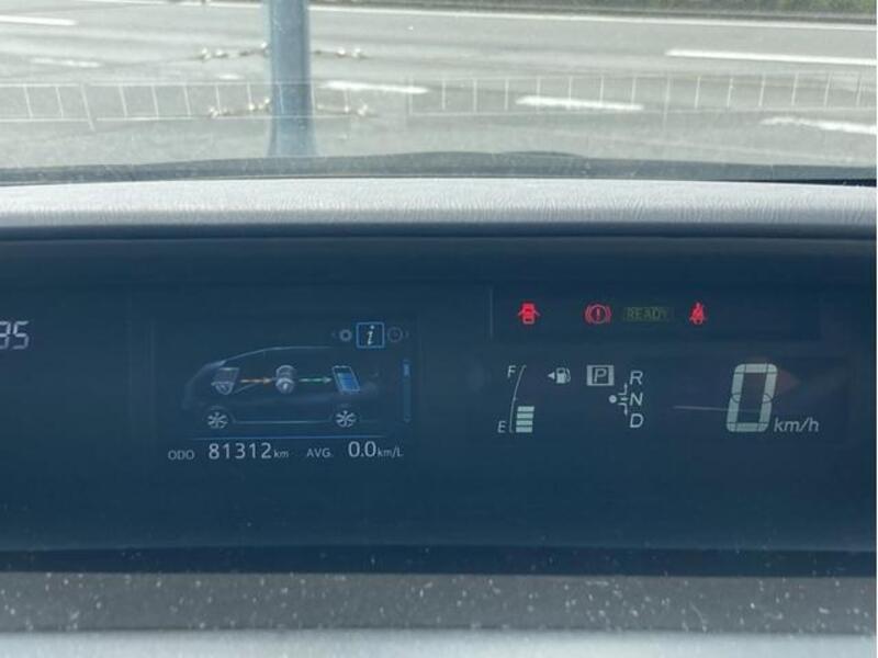 PRIUS ALPHA