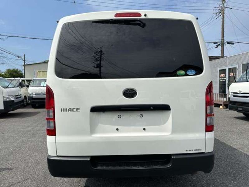 HIACE VAN
