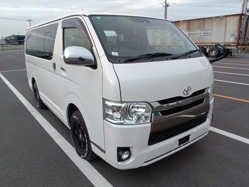 HIACE VAN