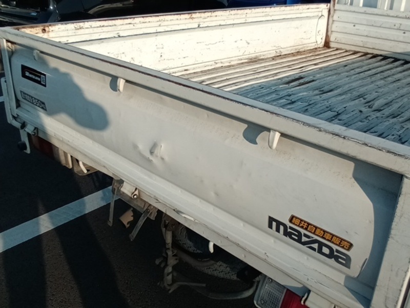 BONGO TRUCK