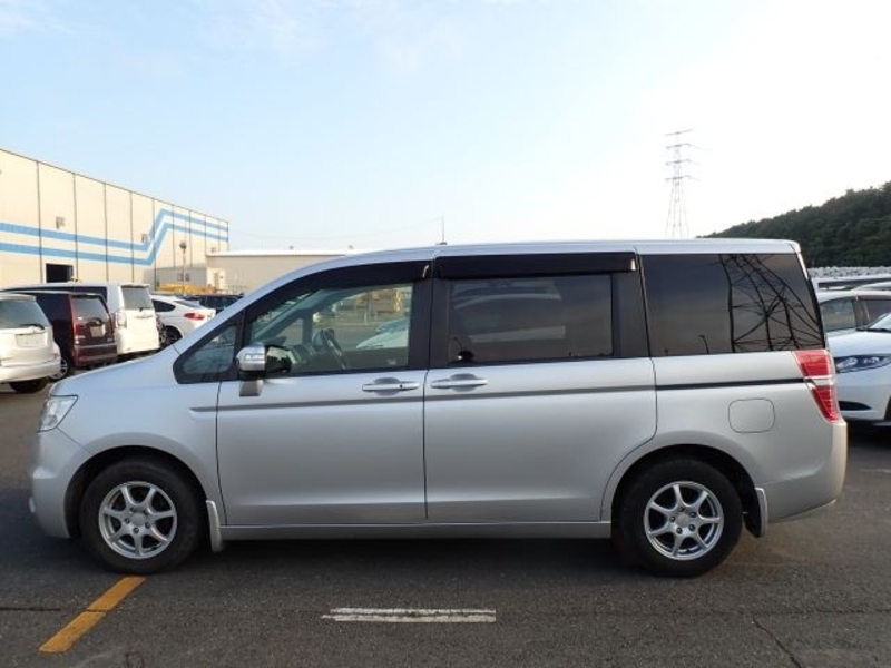 STEP WAGON