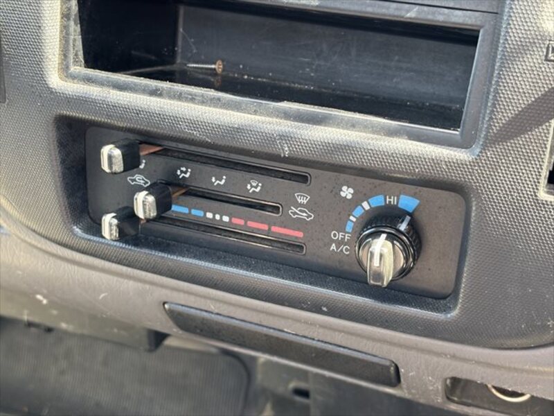 TOWNACE TRUCK