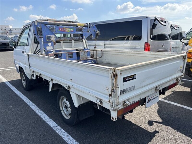 TOWNACE TRUCK