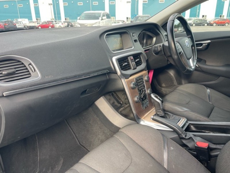 V40