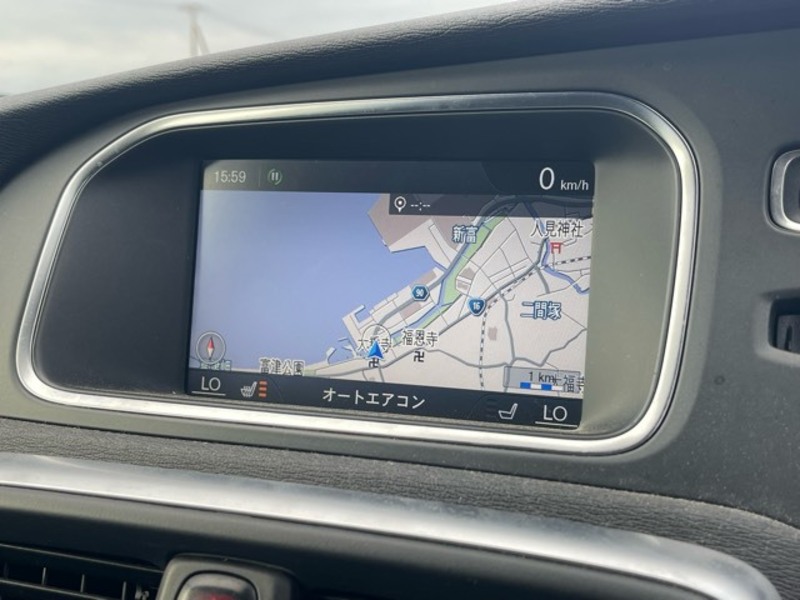 V40