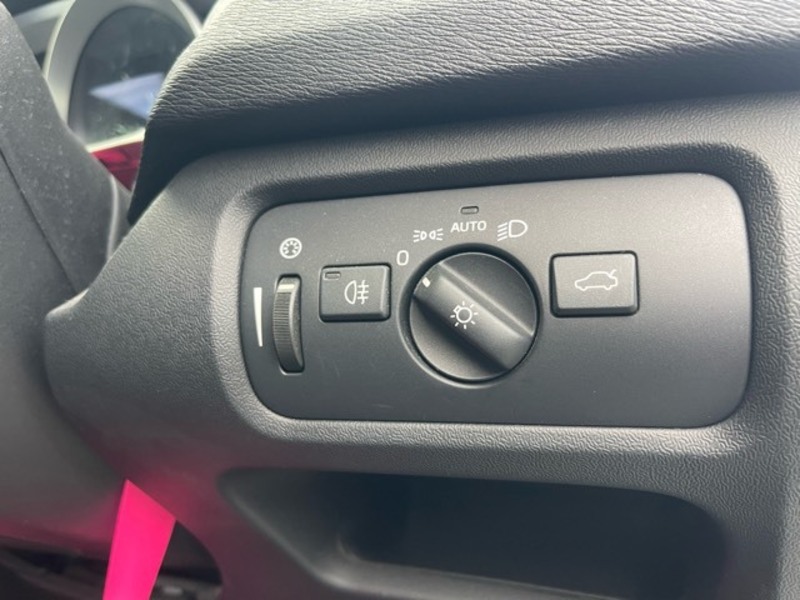 V40