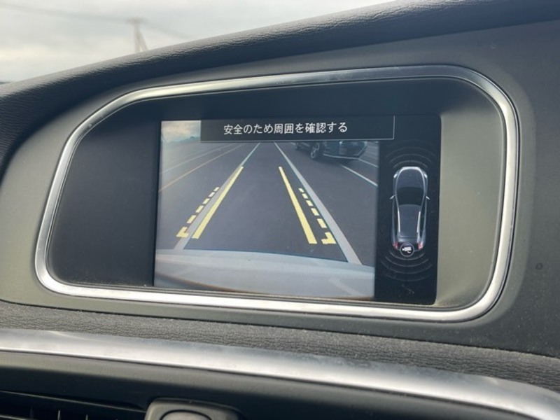 V40