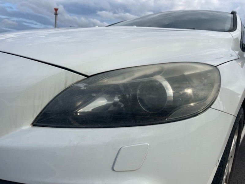 V40