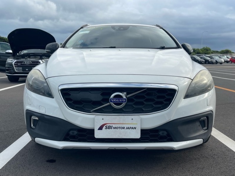 V40