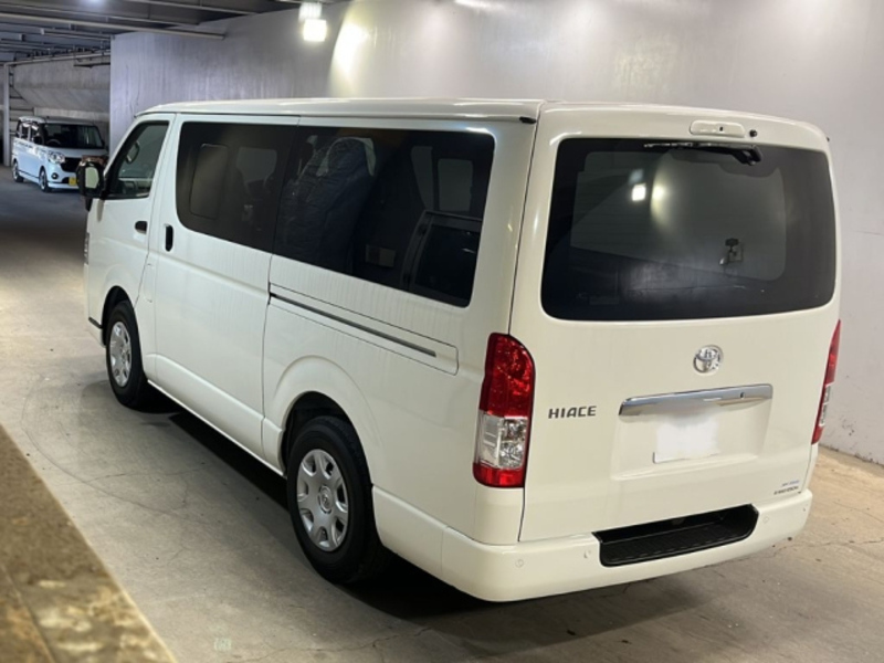 HIACE VAN