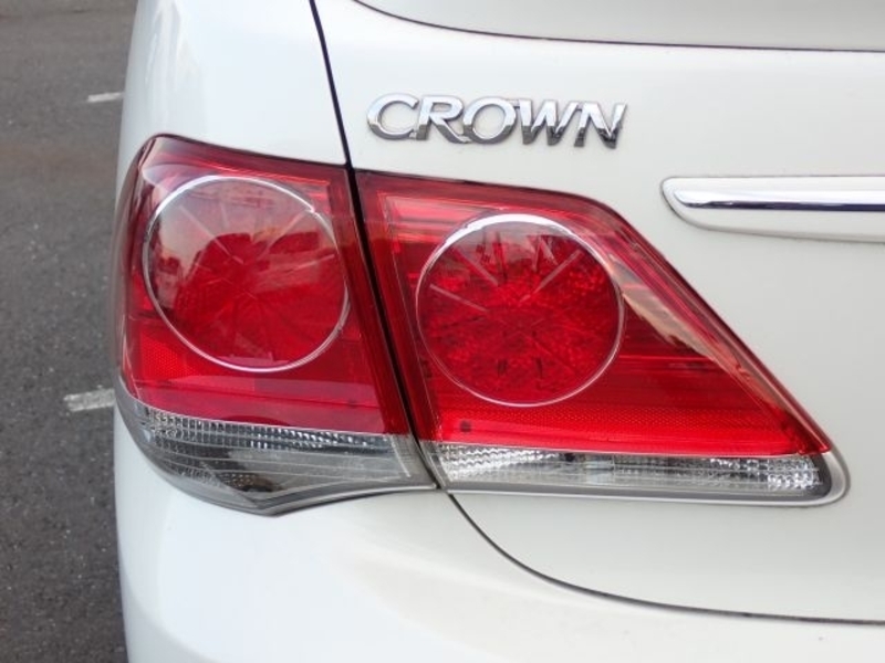 CROWN
