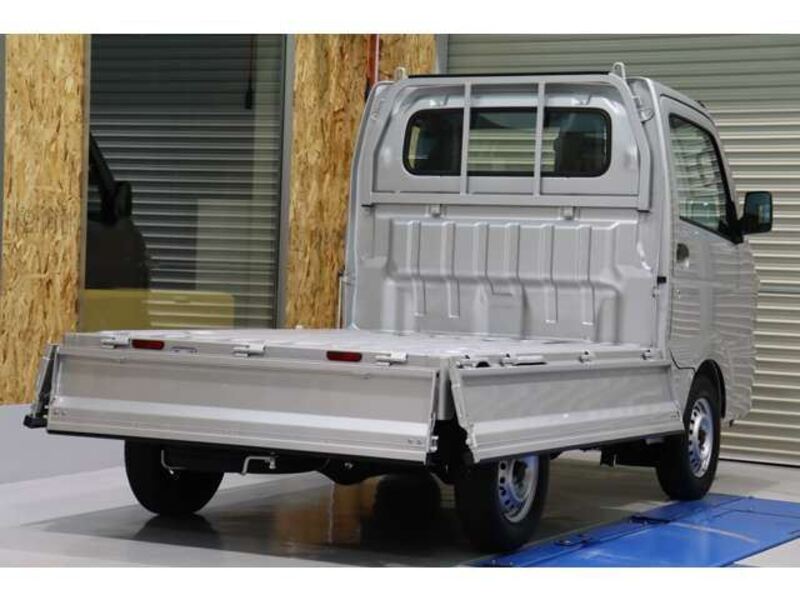 MINICAB TRUCK