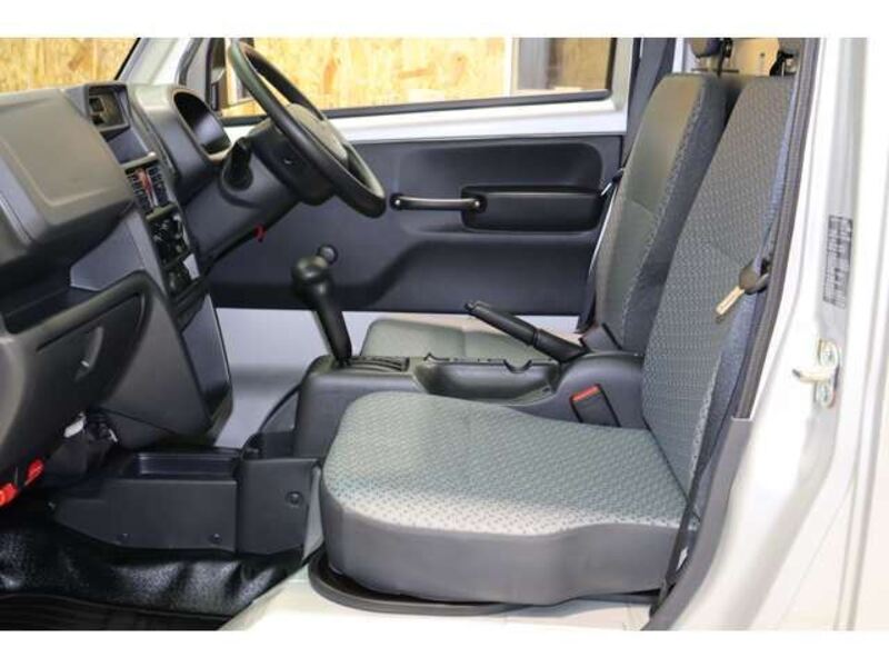 MINICAB TRUCK