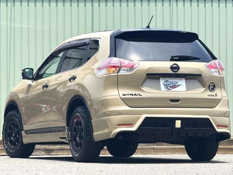 X-TRAIL