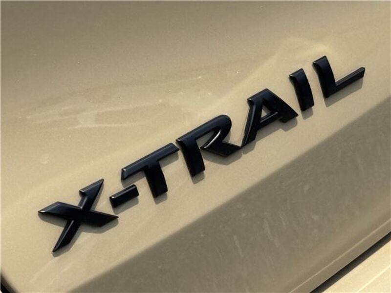 X-TRAIL
