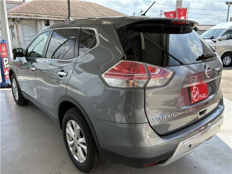 X-TRAIL